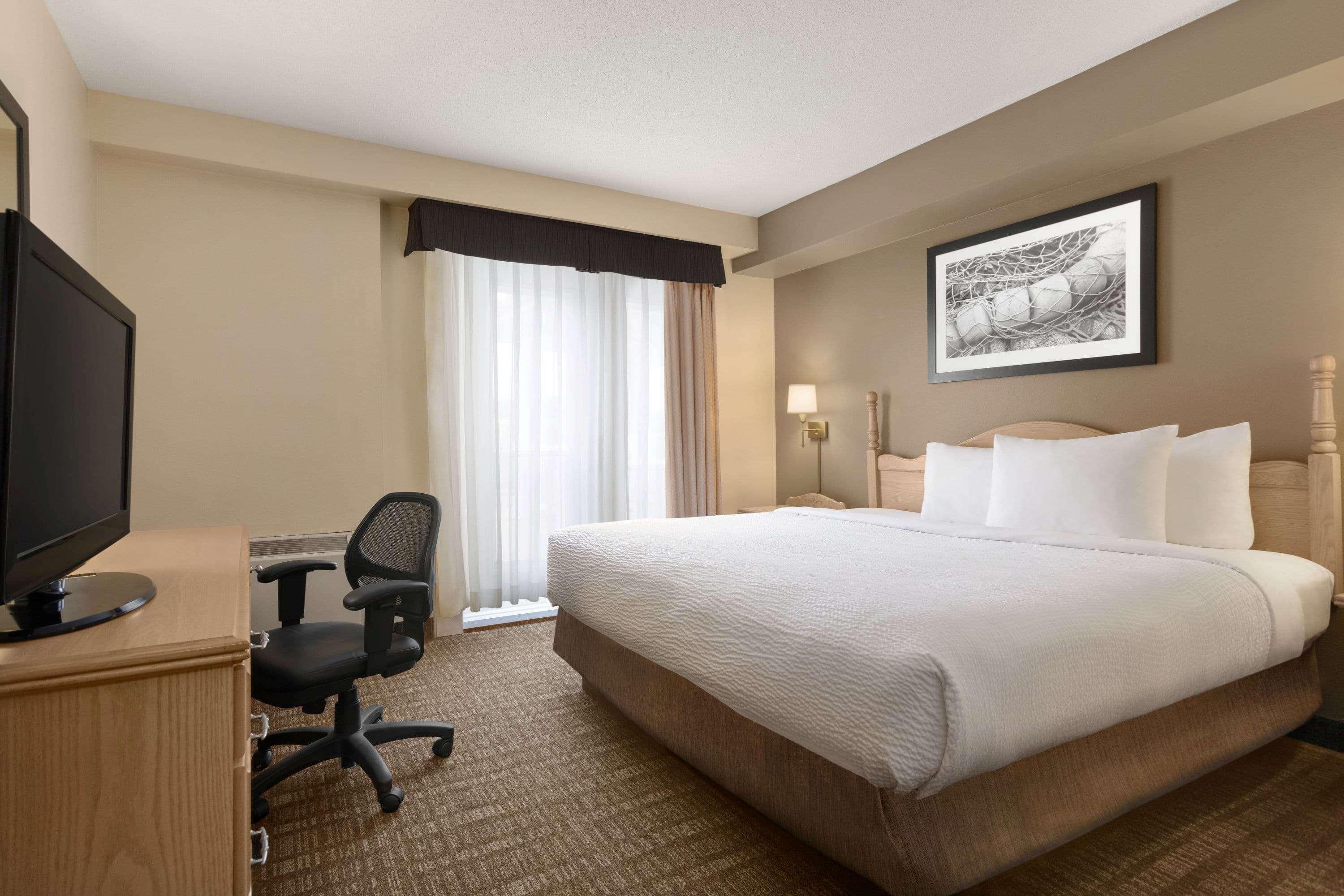 Travelodge Suites By Wyndham Монктон Экстерьер фото