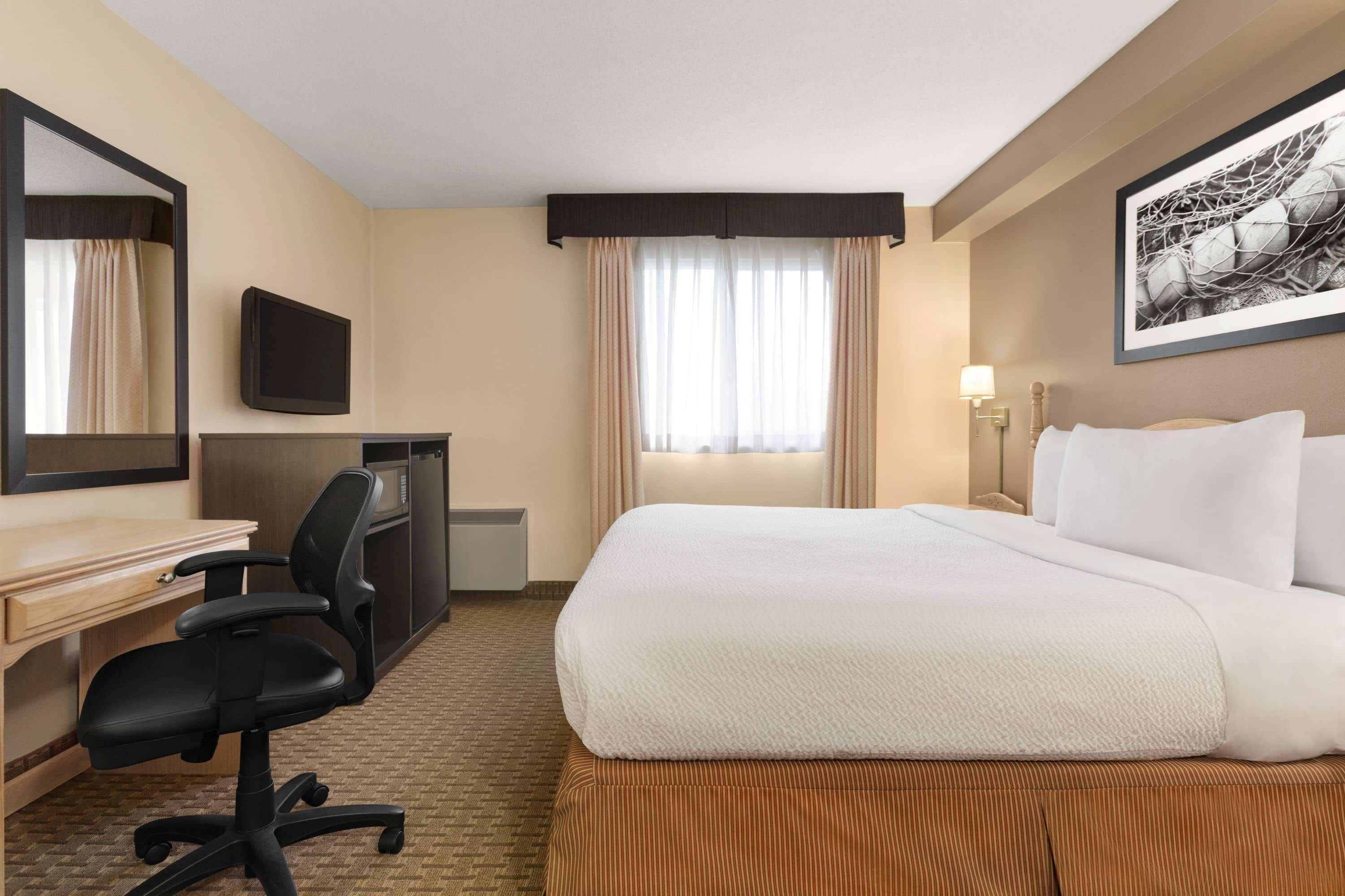 Travelodge Suites By Wyndham Монктон Экстерьер фото