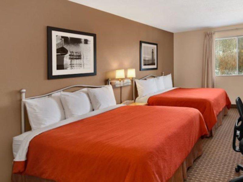 Travelodge Suites By Wyndham Монктон Экстерьер фото