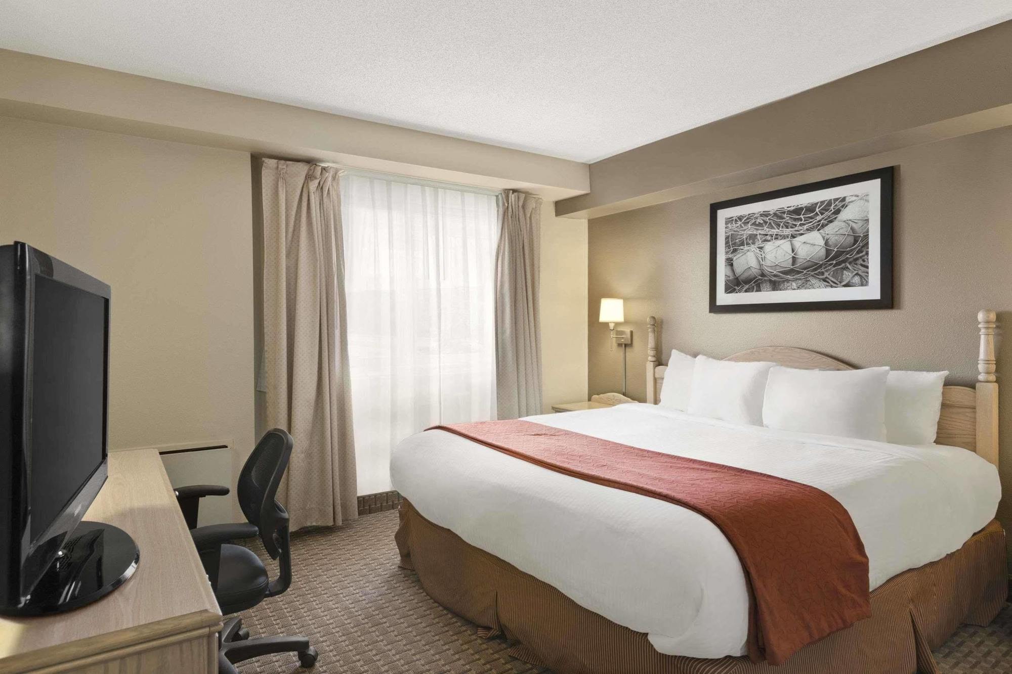 Travelodge Suites By Wyndham Монктон Экстерьер фото